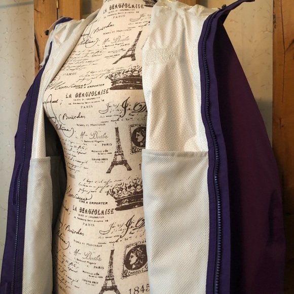 The North face jacket/shell. Purple. Size medium - Picture 6 of 7
